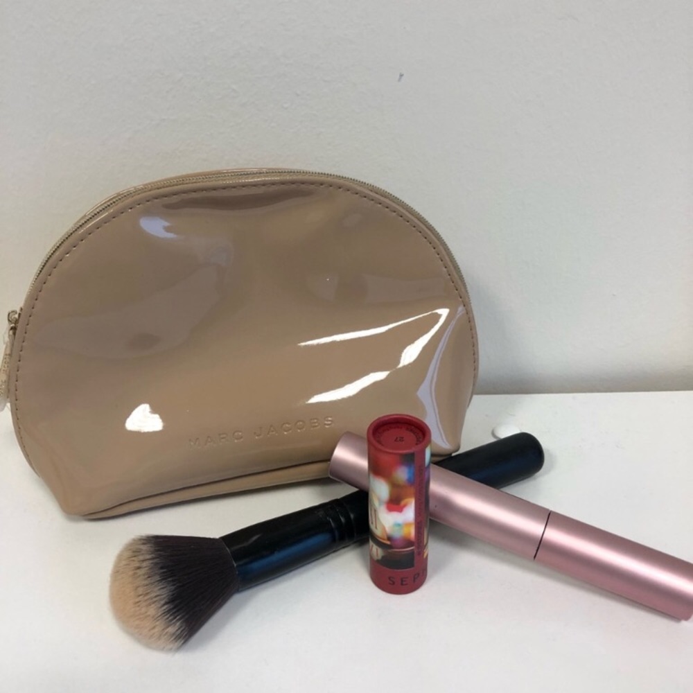NWT Marc Jacobs makeup bag